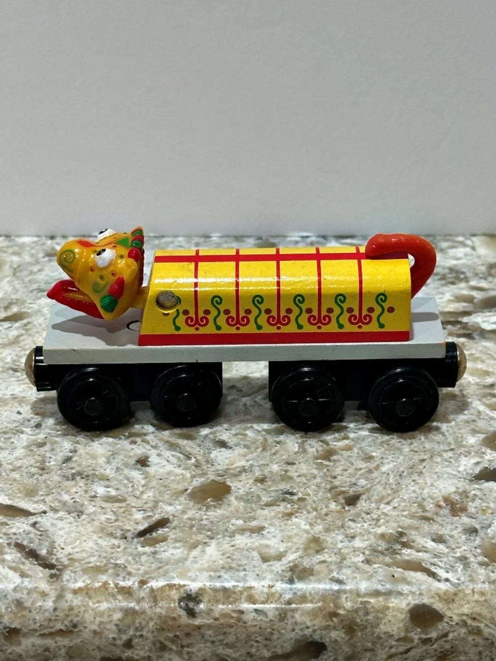 Thomas & Friends Wooden Railway CHINESE DRAGON Car Learning Curve 2000